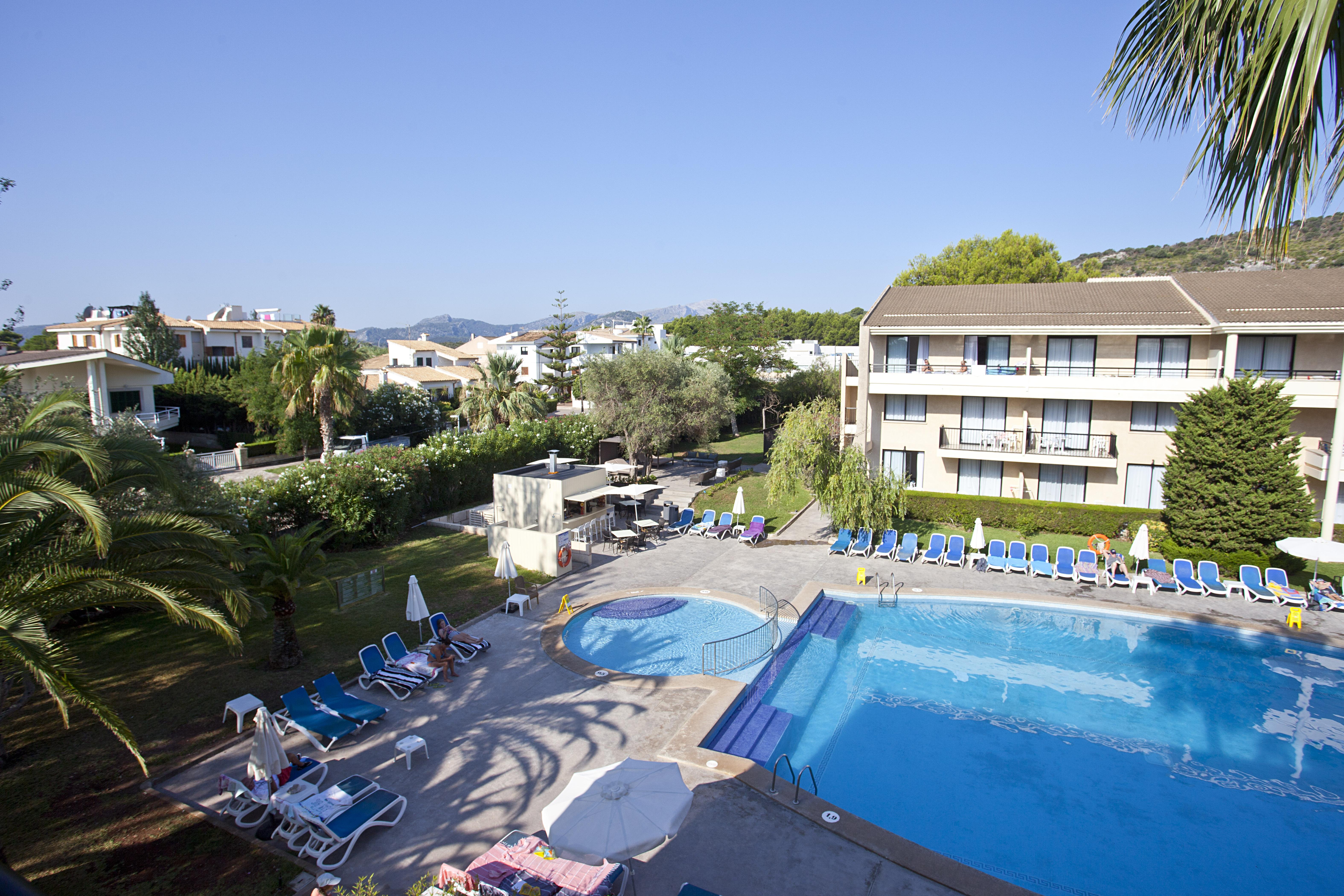 Aparthotel Bahia Pollensa 4*