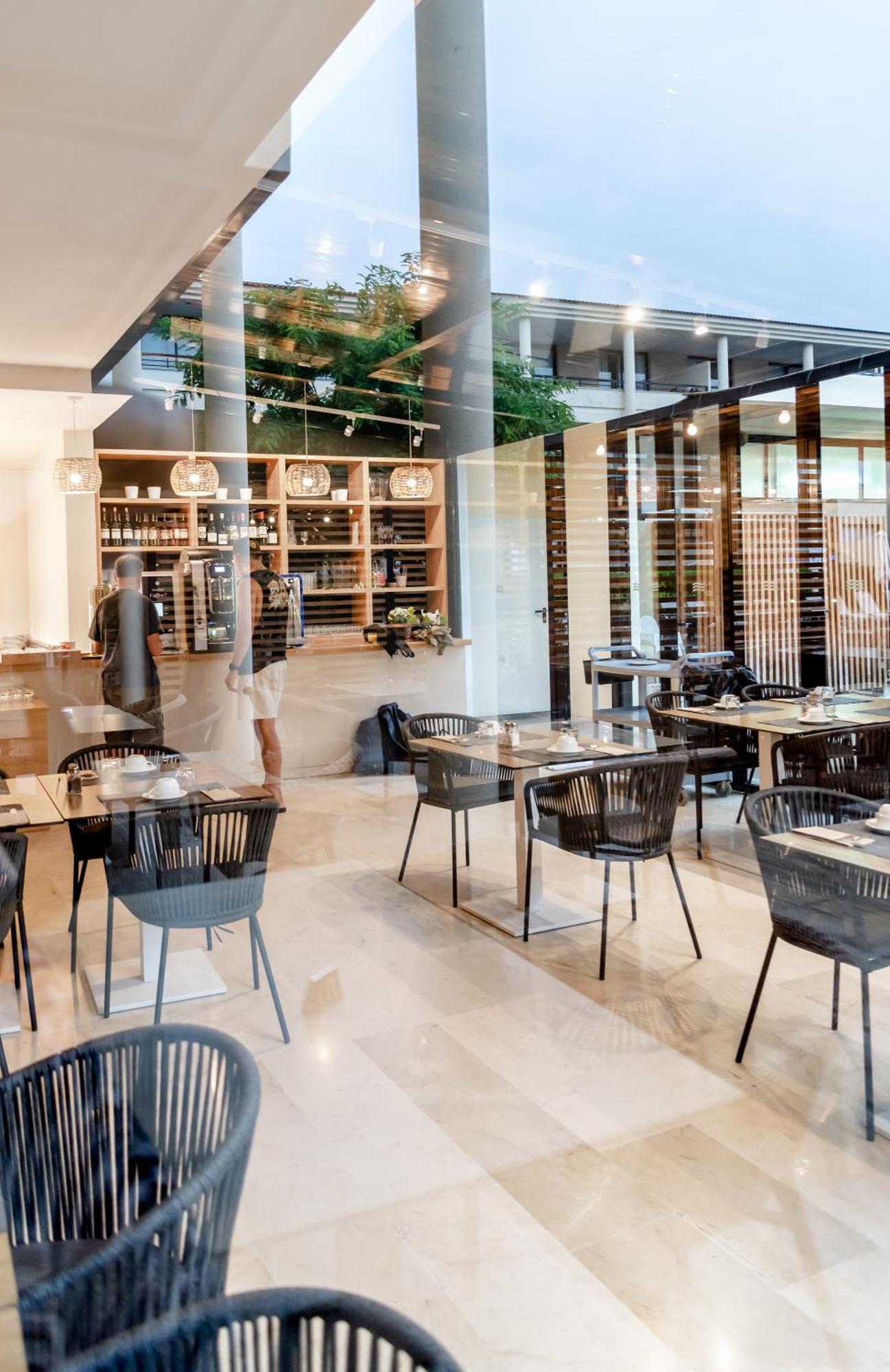Aparthotel Bahia Pollensa 4*
