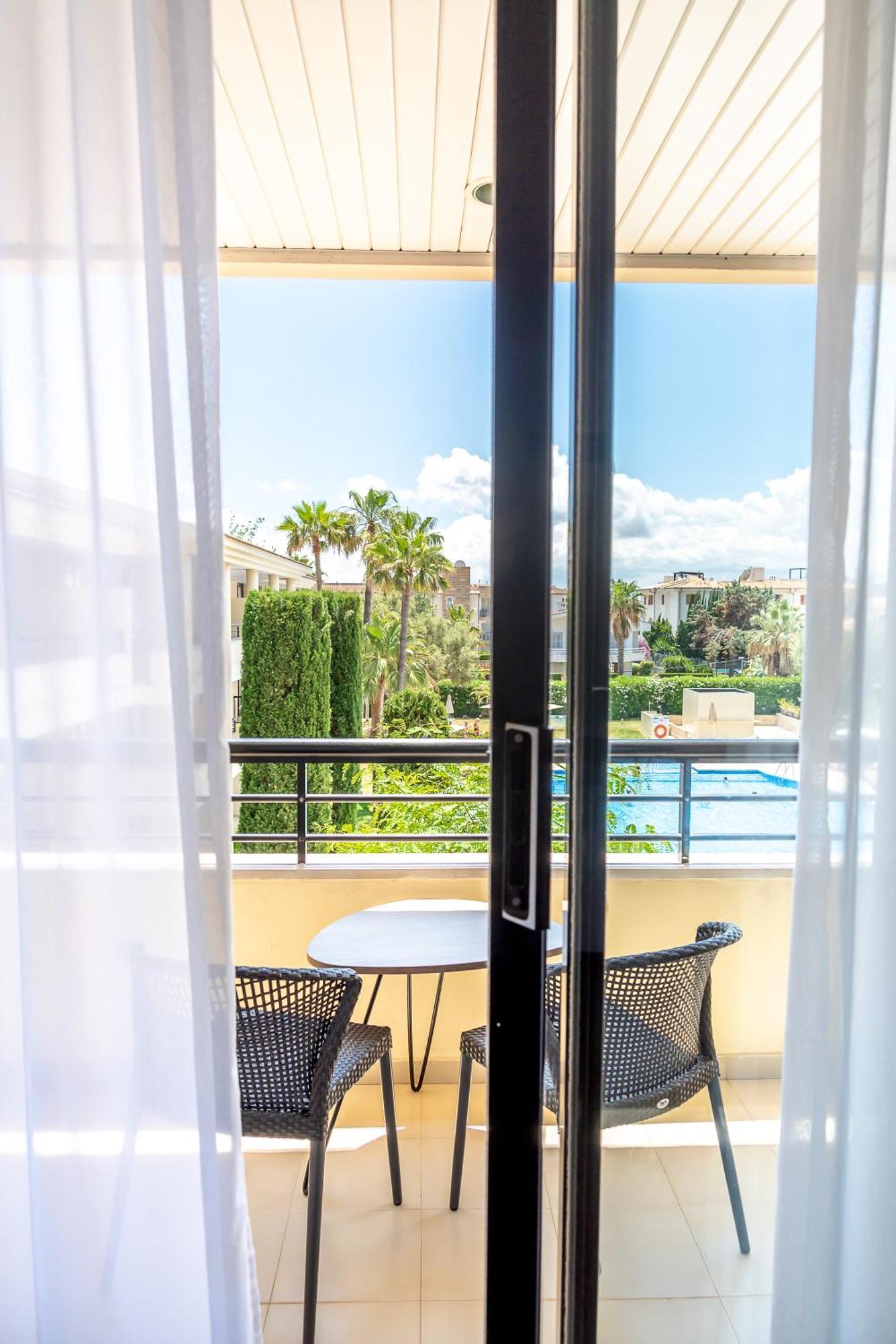 Bahia Pollensa Aparthotel